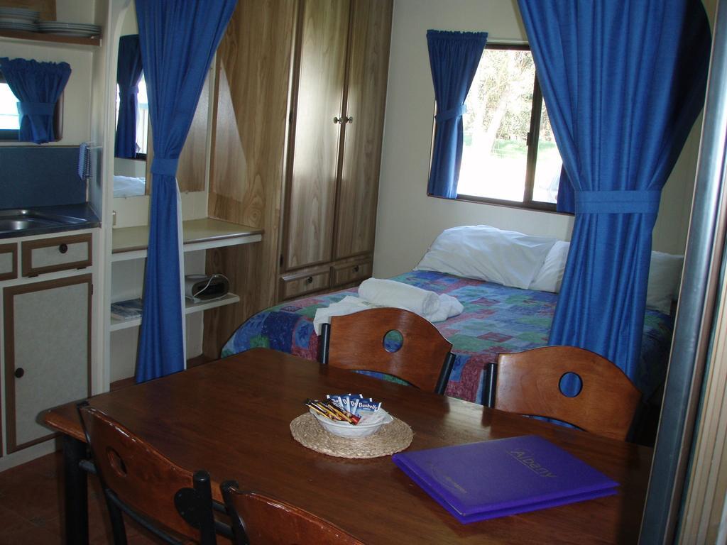 Albany Holiday Park Экстерьер фото